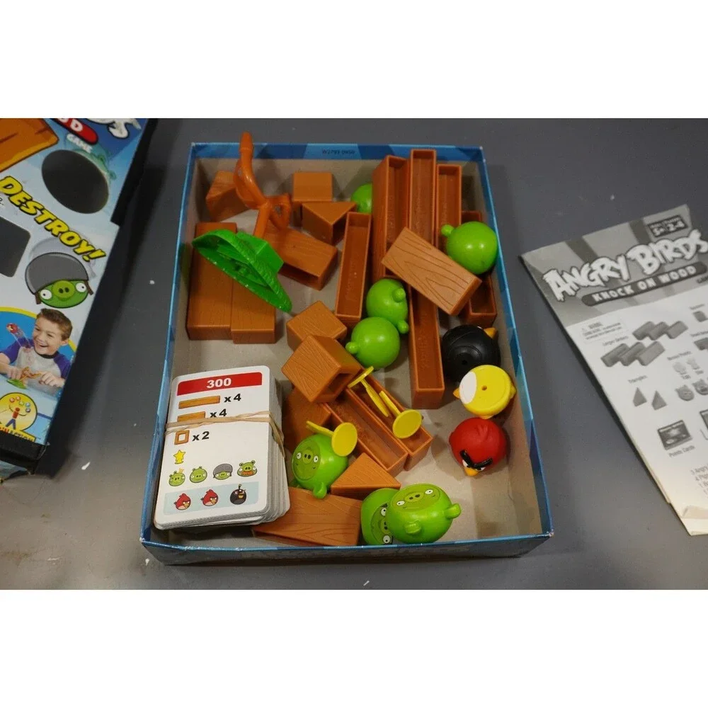 Angry Birds Knock On Wood Board Game 100% Complete Mattel